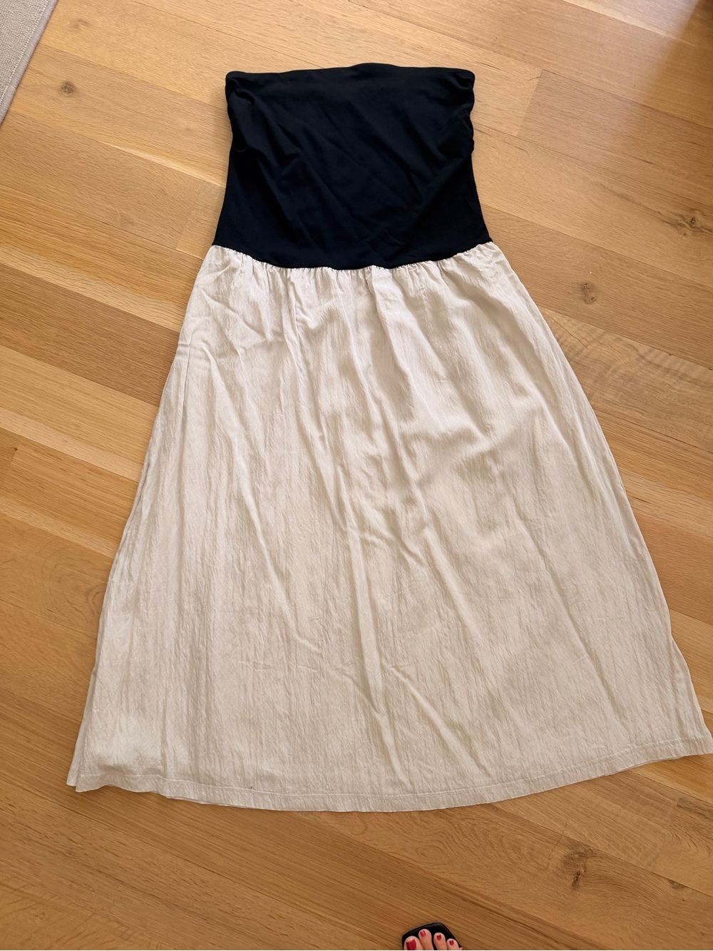 Strapless Two-Tone Maxi Dress – Black Top, Cream bottom
